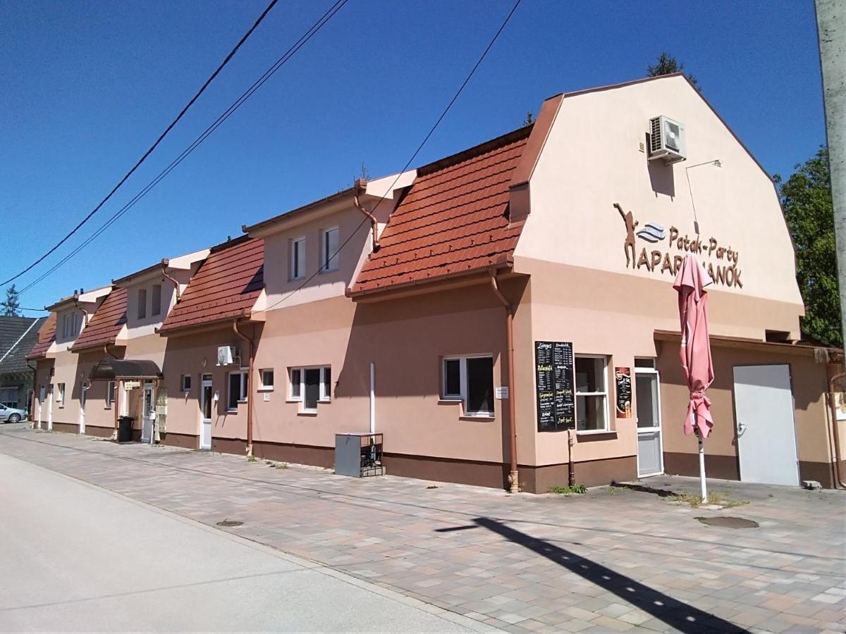 Patak-Party Apartmanok Bogács エクステリア 写真
